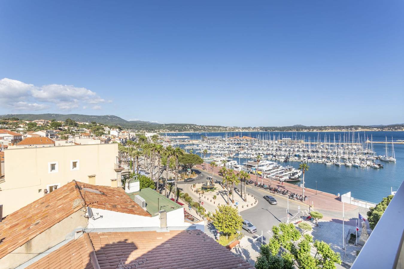 Appartement entier, La Panoramique du Port - Welkeys in Bandol, Région de Toulon