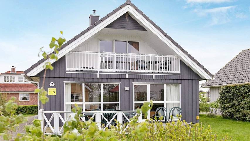 Ferienhaus für 8 Personen, mit Terrasse und Sauna sowie Whirlpool in Wackerballig