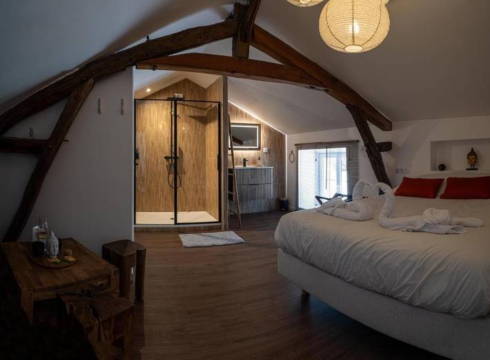 Chambre d’hôte pour 2 personnes, avec piscine et jardin ainsi que terrasse et jacuzzi dans le Gers - 2