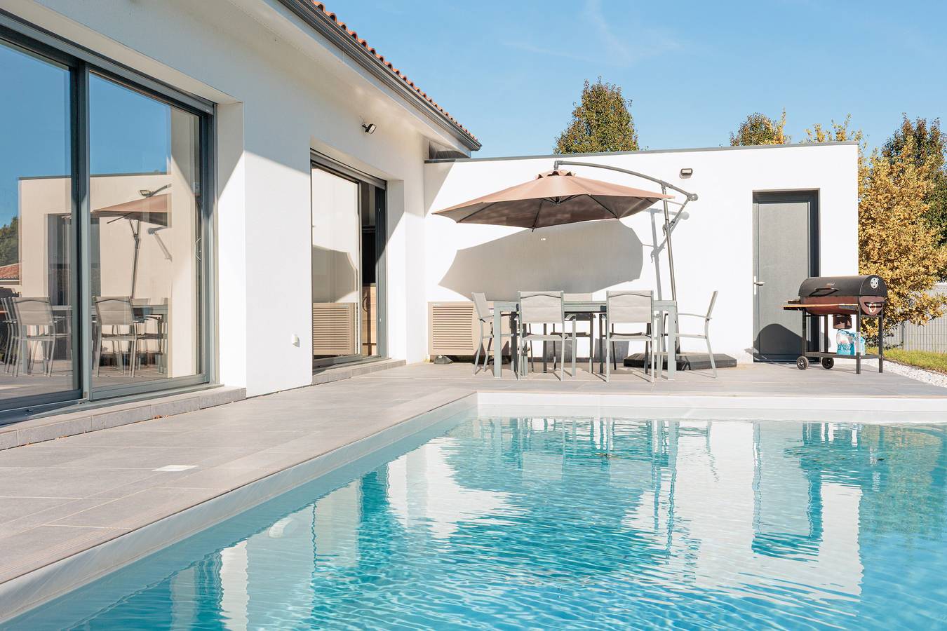 Villa contemporaine avec piscine  – Proche plages et lac – 8 personnes in Azur, Côte d’Argent