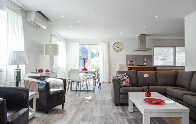 Ferienhaus für 9 Personen mit Terrasse in Sokndal