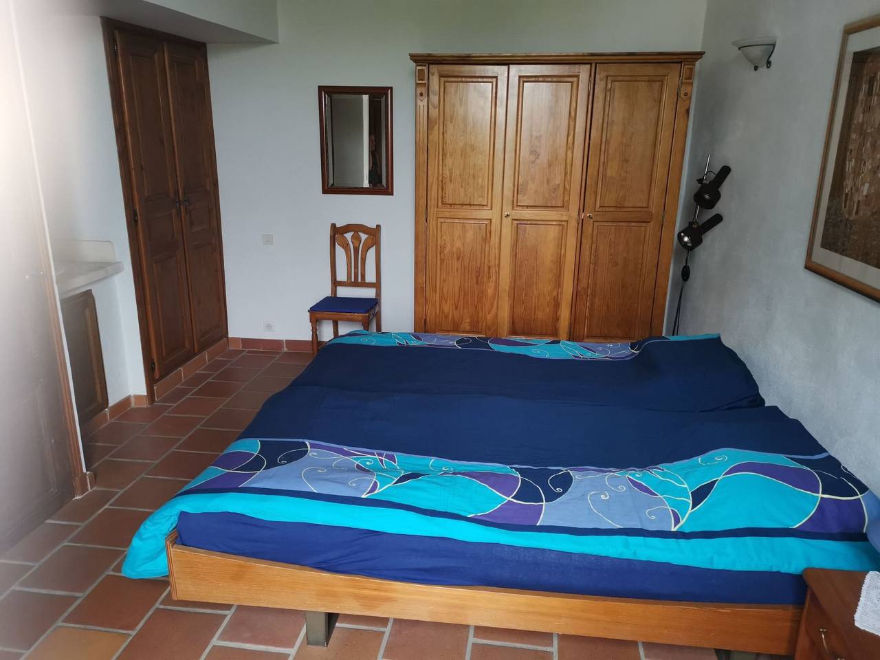 Ganze Wohnung, Maisonettewohnung mit Terrasse und Ausblick in Cornillon, Nimes und Umgebung