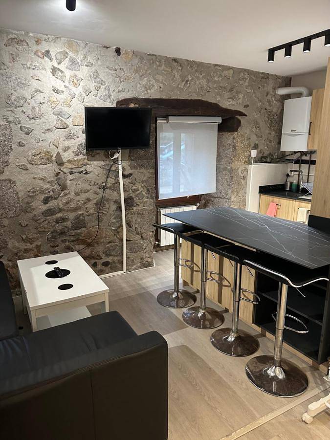 Gîte pour 4 personnes, avec vue à Ea - 3