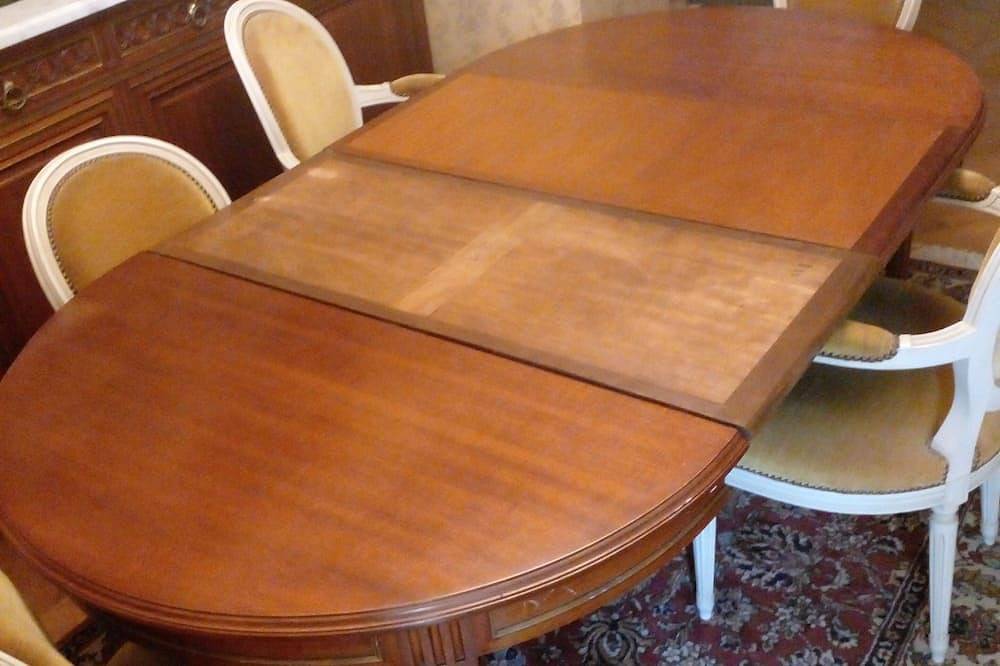 Entire apartment, Fully-equipped, quiet apartment near metro station 5' from Paris, in Malakoff, Hauts-de-Seine