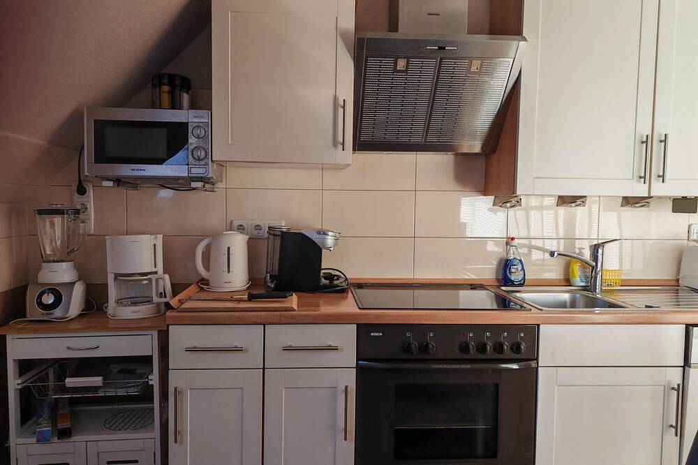 Ganze Wohnung, Ferienwohnung mit Balkon in Pinnow, Ludwigslust-Parchim
