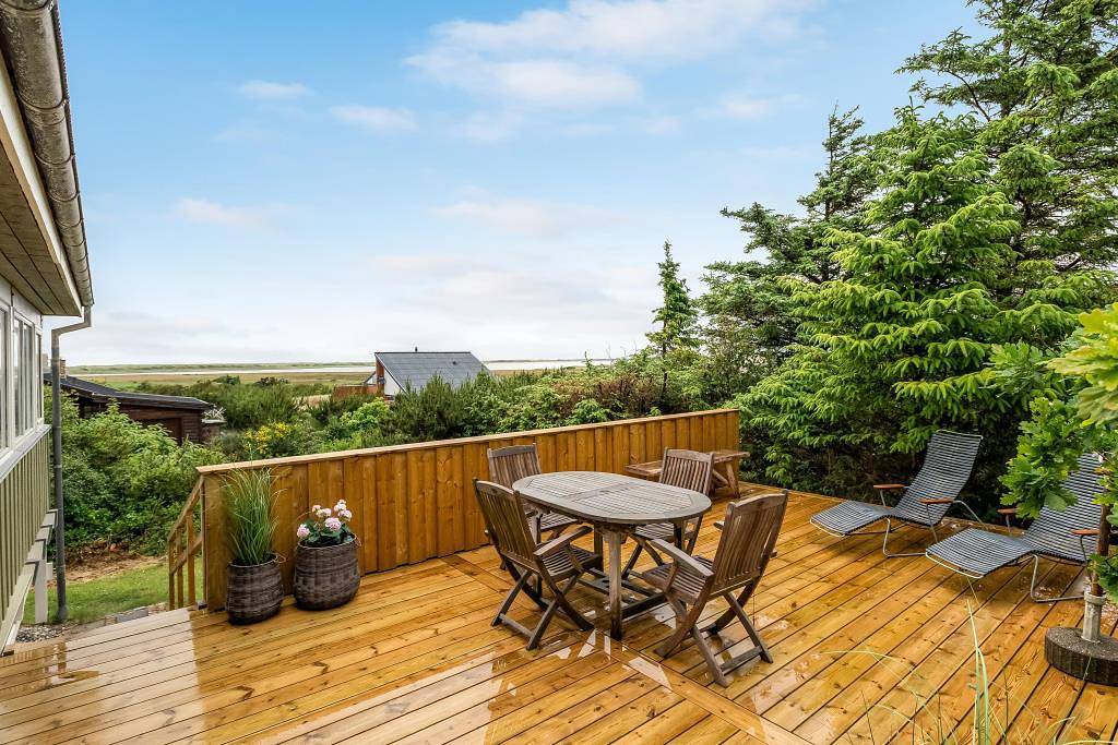 Bright and cozy holiday home with panoramic views over Nissum Fjord in Ulfborg, Nissumfjorden