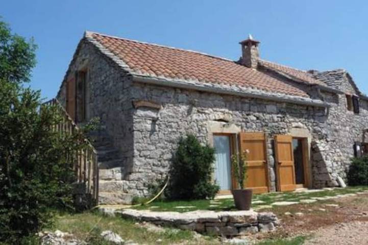 Holiday home for 11 people, with pets - 1