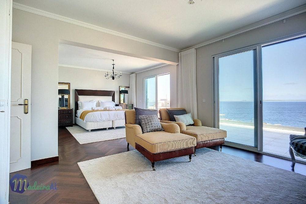 Pearls Beach Villa in Porto Moniz, Madeira