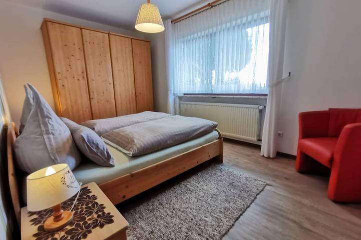 Ganze Wohnung, Vorzügliche Hanglage mit wunderbarer Aussicht.Haustiere erlaubt.Familienfreundl. in Schotten, Vogelsberg Region