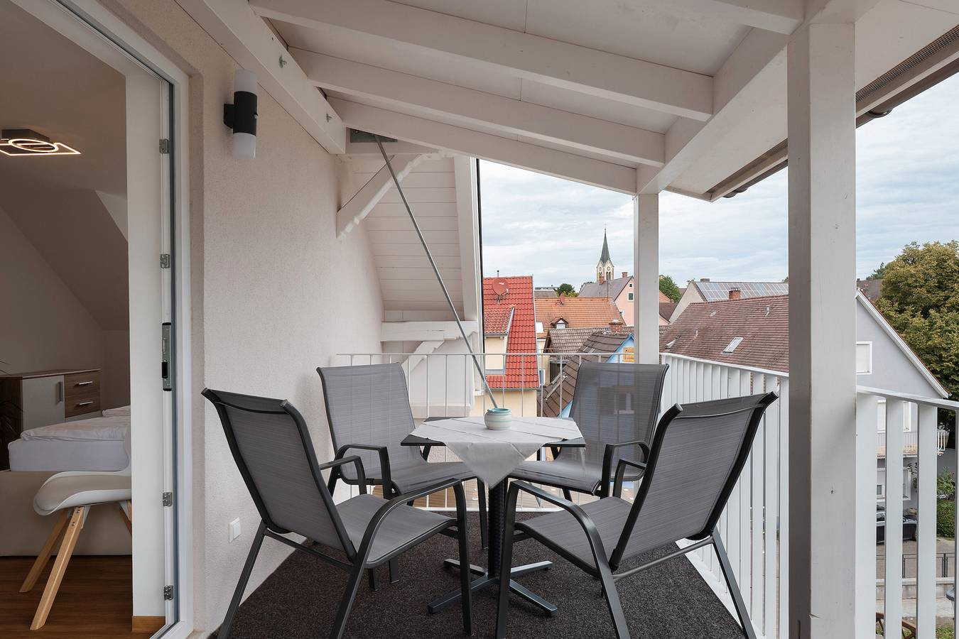 Geheel appartement, Appartement 'Mit 75qm' met Balkon en Wi-Fi in Müllheim, Zuidelijk Zwarte Woud