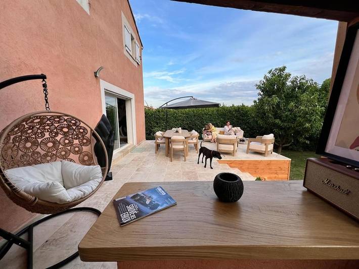 Location de vacances pour 7 personnes, avec Jacuzzi ainsi que Terrasse et Jardin à Villeneuve - 2
