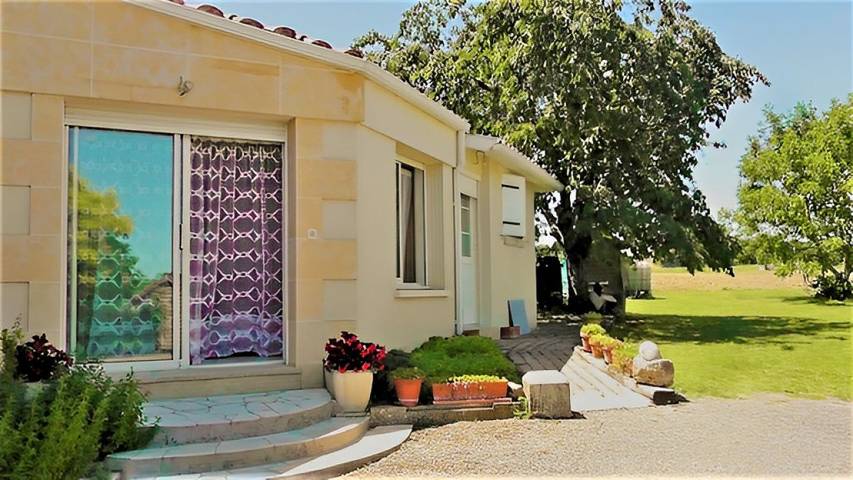 Location de vacances pour 2 personnes, avec Jardin dans Agmé