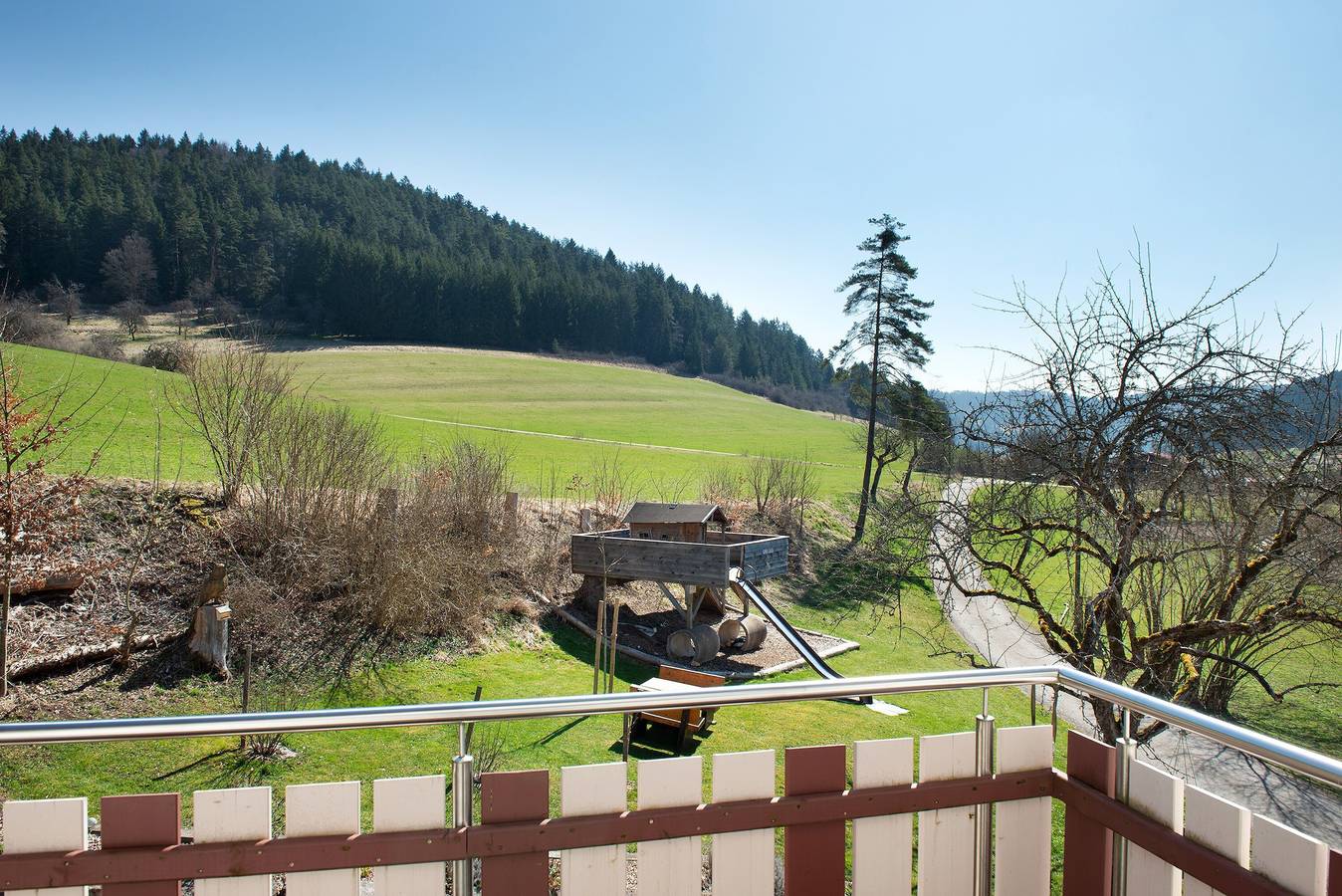 Ganze Wohnung, Ferienwohnung 'Felix' mit Balkon und Wi-Fi in Meßstetten, Neckar-Alb
