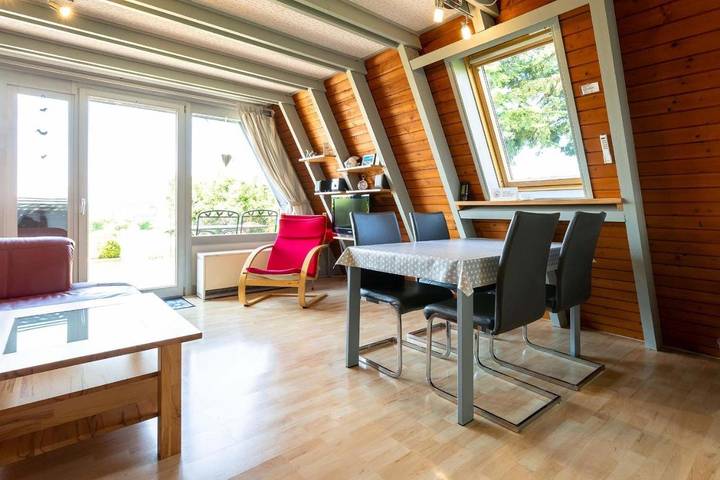 Ferienhaus für 4 Personen, mit Seeblick und Terrasse sowie Garten in Obersee (Bodensee) - 3