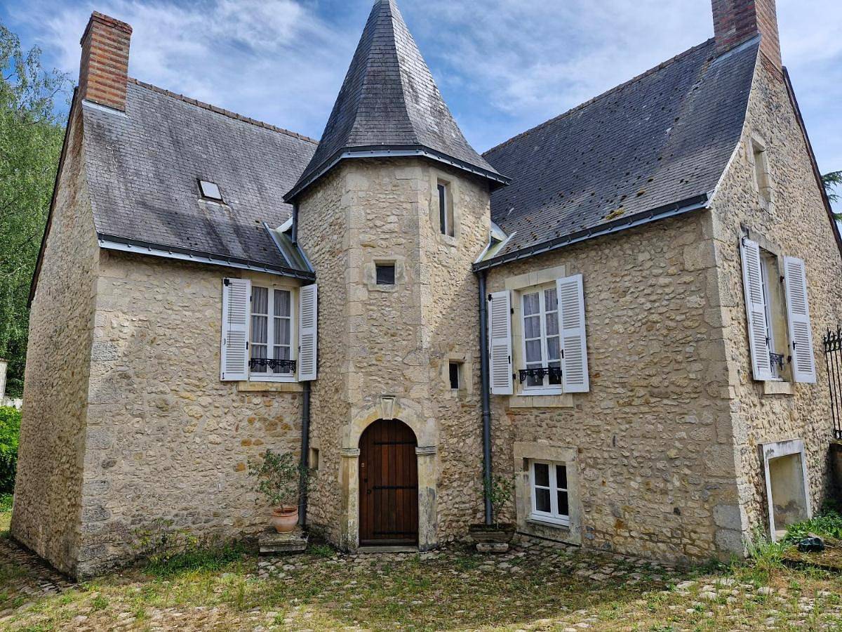 Manoir du Portal - 24H du Mans & petit déjeuner in Noyen-sur-Sarthe, Sarthe