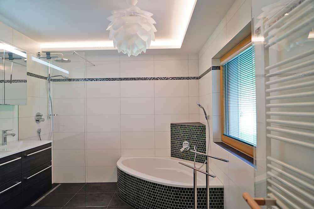 Das Ferienhaus: Modernes Kleinod mit grandiosem Bergblick, einmaliger Lage&Sauna in Achenkirch, Brandenberger Alpen