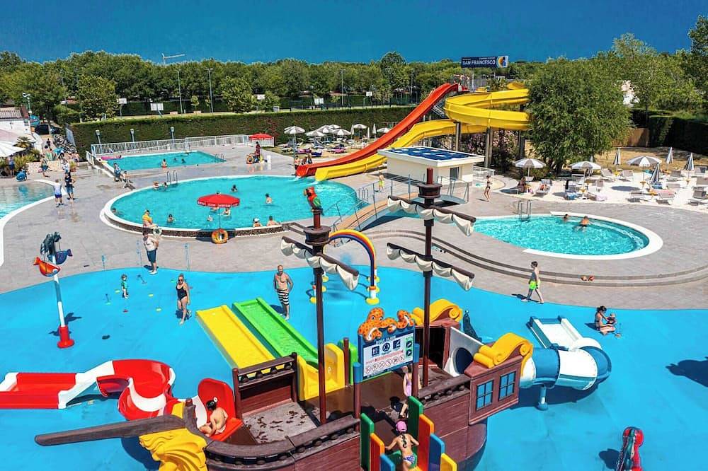 Vacation Park San Francesco Caorle Mobilehome Happy Superior for 6 persons in Duna Verde, Caorle