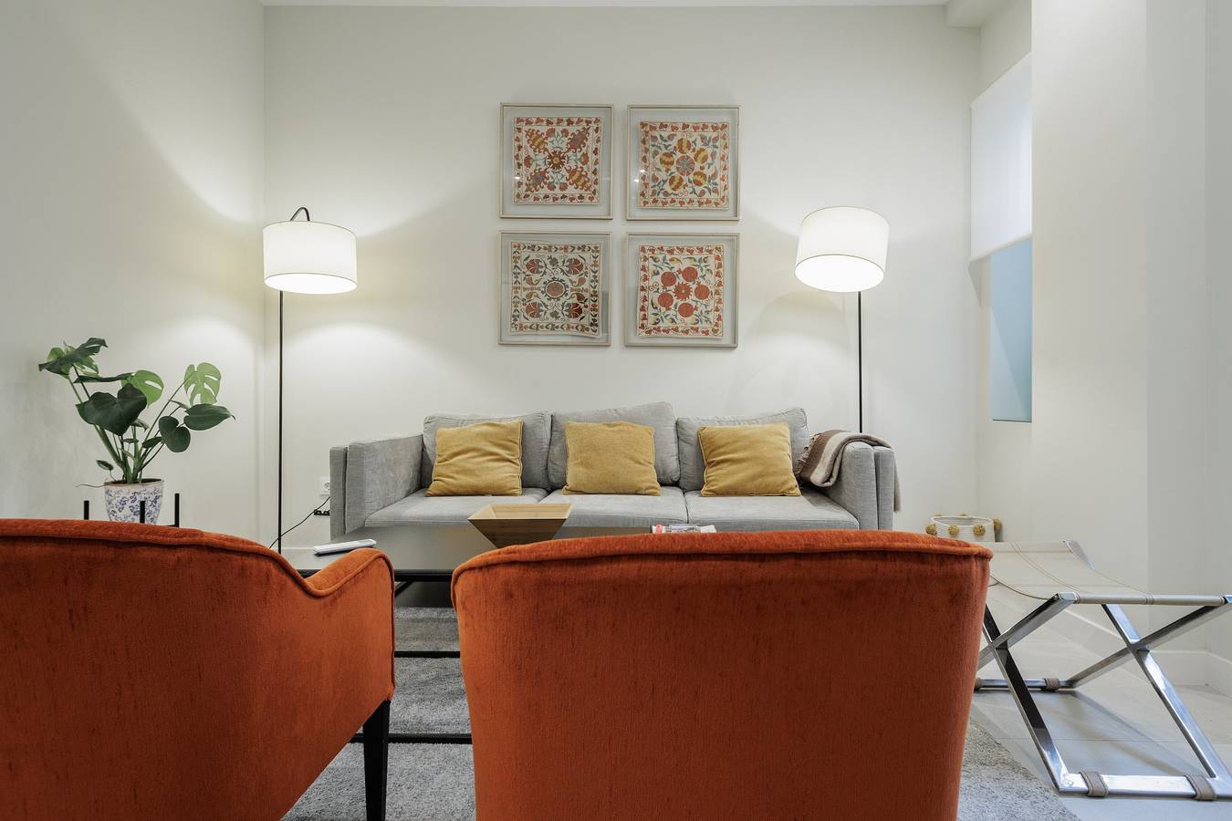 Casa Almoguera. Modern apartment in a prime location near Seville city center in Los Remedios, Sevilla