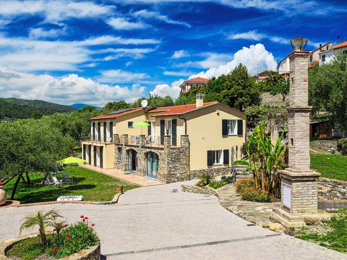 Appartement de vacances pour 4 personnes, avec Terrasse ainsi que Jardin et Vue