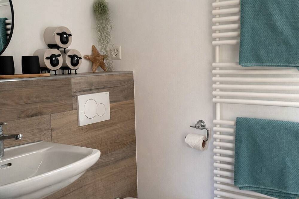 Modern Eriswil Studio w/ Cinema, Bathtub & Parking in Eriswil, Kanton Bern