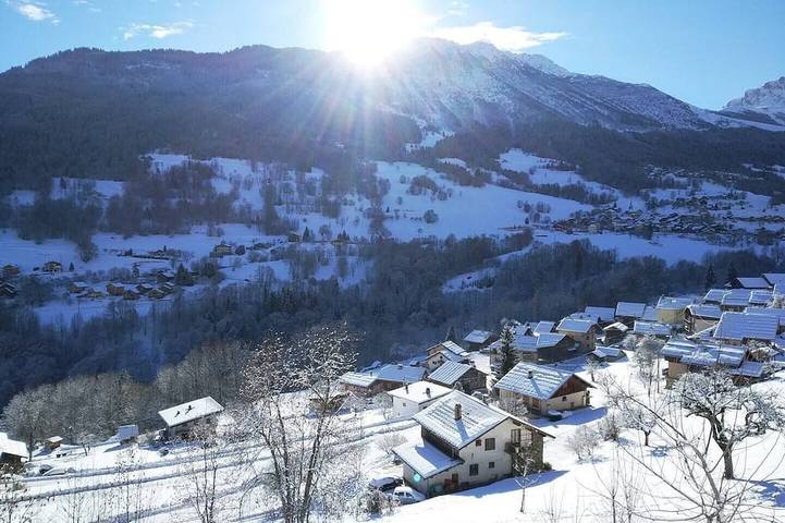 Maison de vacances pour 11 personnes, avec jacuzzi ainsi que balcon et jardin