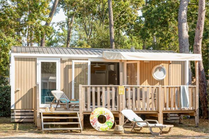 Camping für 4 Personen, mit Pool und Terrasse sowie Garten, kinderfreundlich in Soulac-sur-Mer