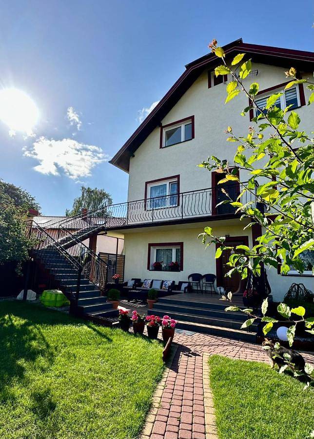 Apartament wakacyjny dla 4 osób, z ogród i balkon, Dla rodziny w Ustka
