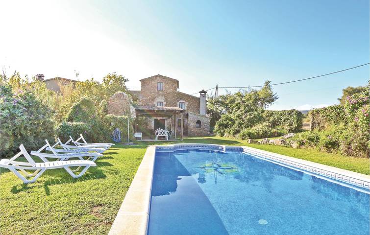 Ferienhaus für 14 Personen, mit Terrasse und Garten sowie Pool in Calonge