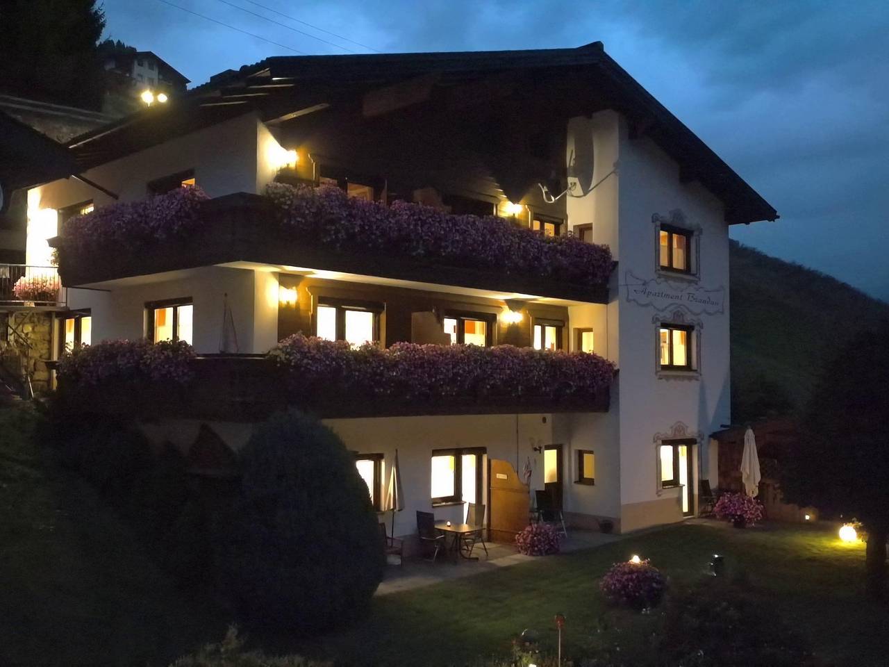 Ganze Ferienwohnung, "Typ 6"(1-2 Pers.)/Wohn-Schlafraum/Du/Wc in Kappl, Verwall