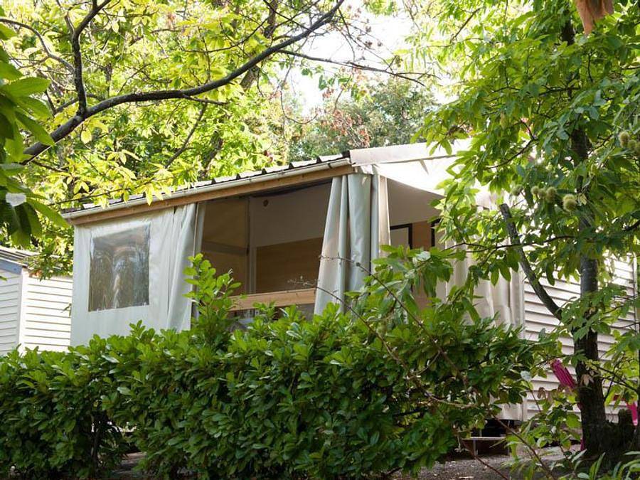 Camping Les Châtaigniers - Mobilheim 4 personen - Tithome von Mittwoch zu Mittwoch in der Saison - ohne Dusche in Ribes, Parc naturel régional des Monts d'Ardèche