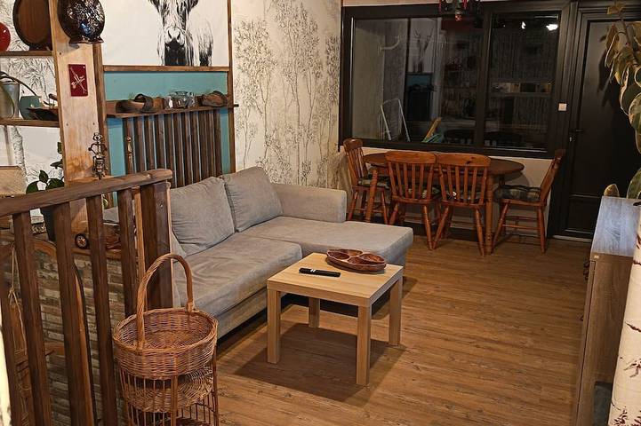 Gîte pour 2 personnes, avec jardin, animaux acceptés dans La Banne d'Ordanche - 4