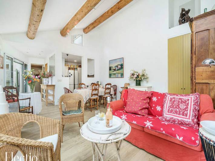 Gîte pour 9 personnes, avec jardin ainsi que piscine et balcon, adapté aux familles à Puget - 4