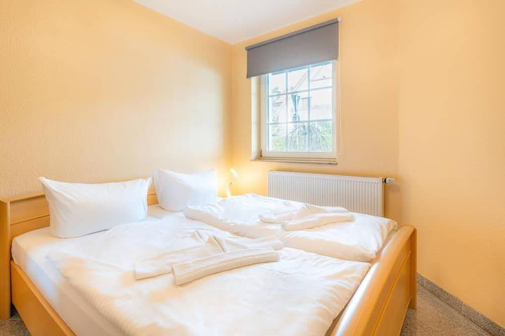 Ganze Wohnung, Ferienwhg.Niefünd (2-4 Pers) in Ahlbeck mit privater Terrasse - 400 m zum Strand in Drei Kaiserbäder, Heringsdorf