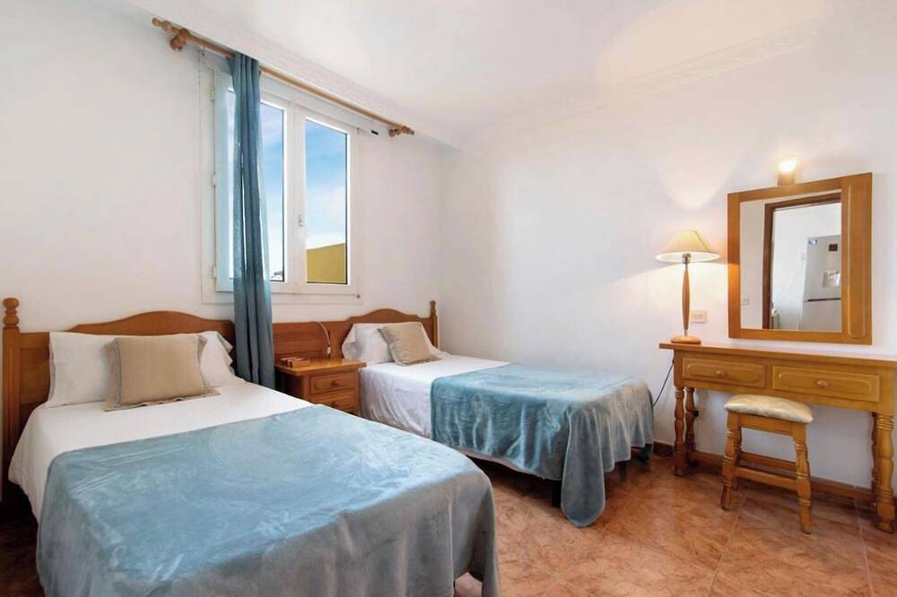 Patalavaca Beach Apartment | Pool | Terrace in Playa de Patalavaca, Mogán
