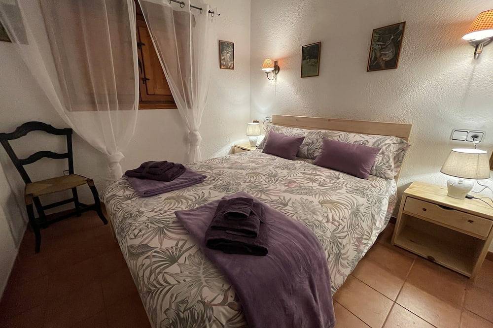 Masia Catalana Sol Senyor in Almoster, Baix Camp