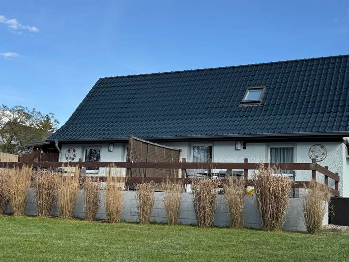 Ferienwohnung für 4 Personen, mit Terrasse und Garten sowie Seeblick in der Feldberger Seenlandschaft