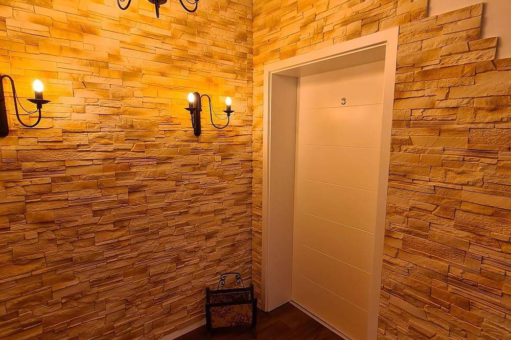 Entire apartment, Apartment-Private Bathroom-Balcony in Bad Salzuflen, Kreis Lippe
