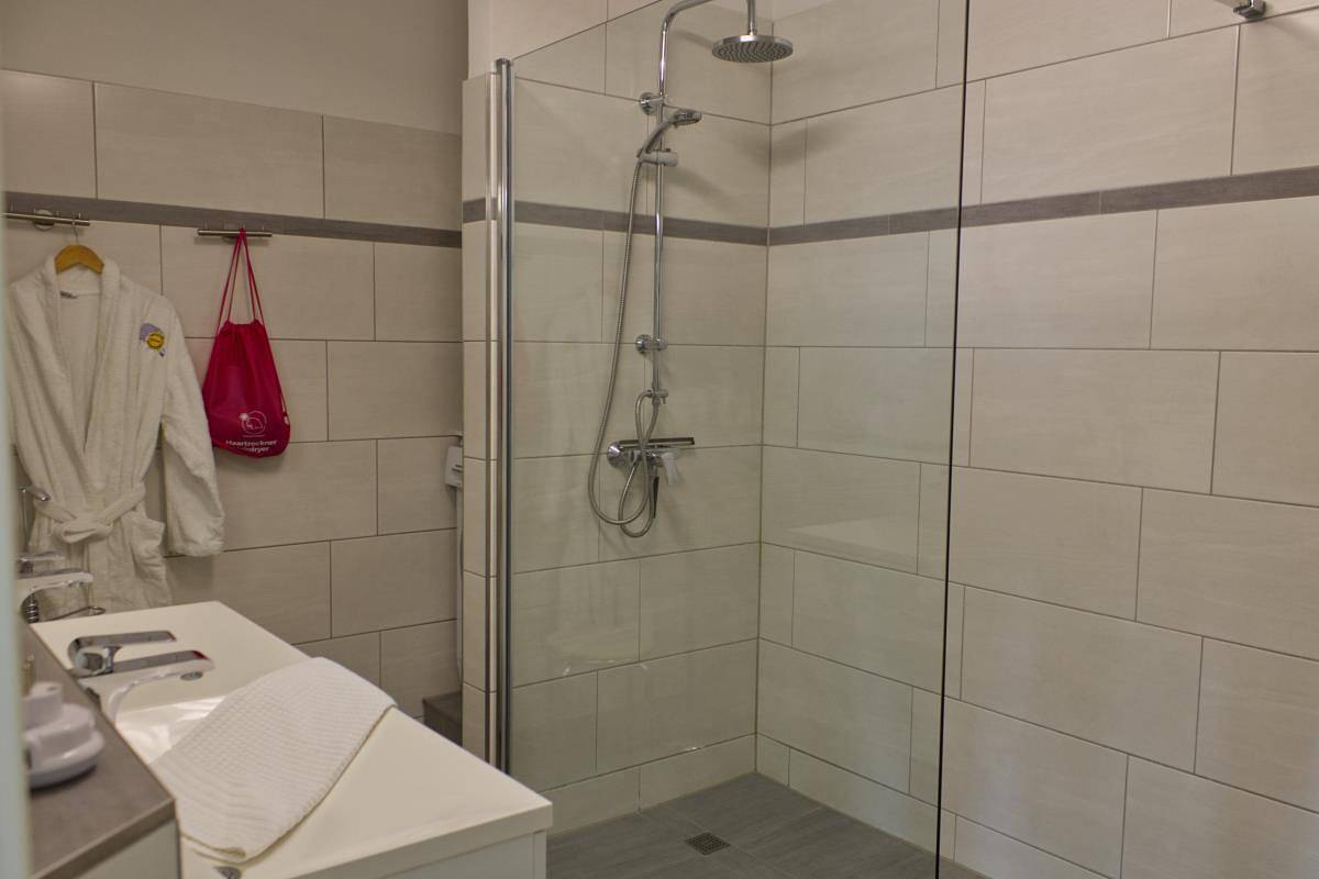 Ganze Ferienwohnung, Inselblume 16 - Ferienwohnung mit Meerblick in der Strandburg B2.6 in Ostfehmarn, Fehmarn