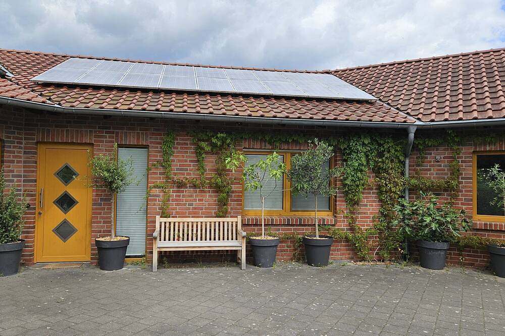 Ganze Wohnung, Moderne Ferienwohnung in der Südheide – stilvoll wohnen, naturnah entspannen in Hillerse, Landkreis Gifhorn