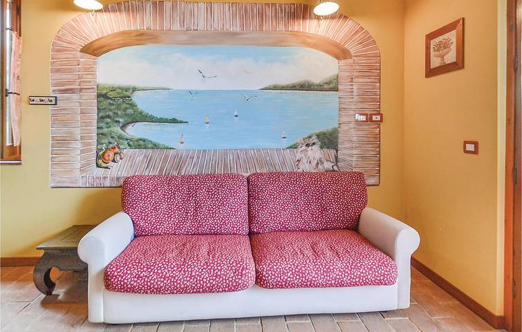 Magione Getaway: 100 Sqm, Pool, Garden & Parking! in Magione, Lake Trasimeno