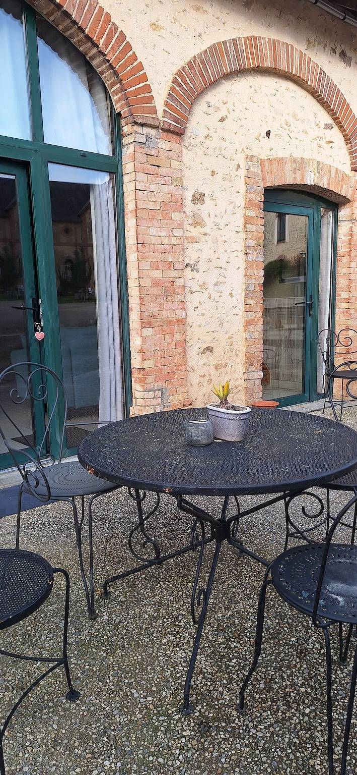 Ferienhaus 'La Maisonnette Du Meslay' mit privater Terrasse, Gemeinschaftsgarten und Wlan in Fyé, Sarthe