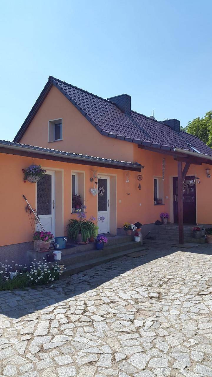 Ganze Ferienwohnung, Appartement in Buchenhain mit Großem Garten in Boitzenburger Land, Barnimerland Region