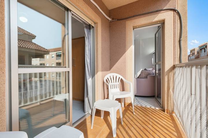 Entire apartment, Apartment 'Torri Apartments' with Sea View, Wi-Fi and Air Conditioning in Torrevieja, Costa Blanca