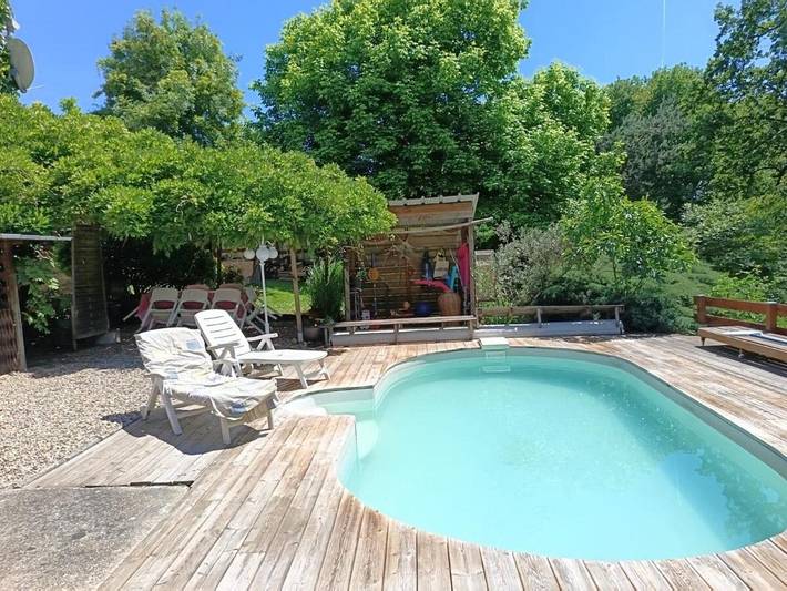 Location de vacances pour 10 personnes, avec jardin et piscine à La Force