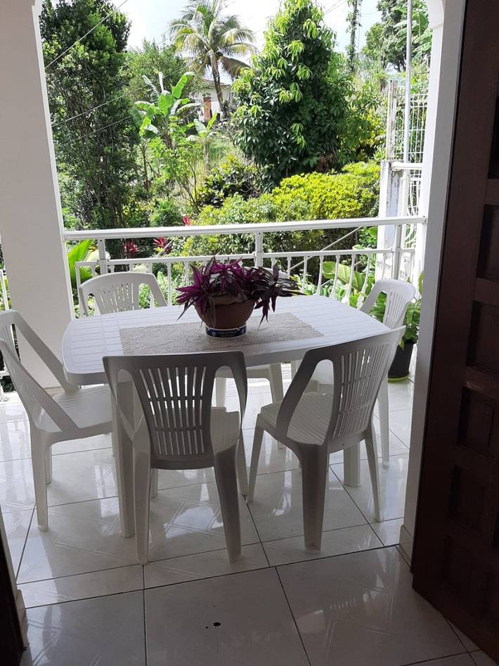 Gîte pour 4 personnes, avec terrasse à Sainte-Marie