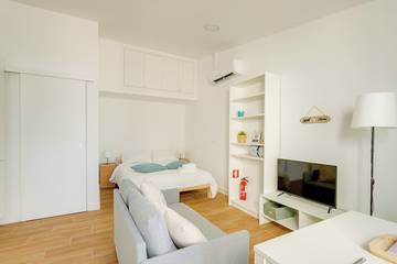 Apartamento De Férias para 2 Pessoas em Aroeira, Charneca de Caparica e Sobreda, Foto 1
