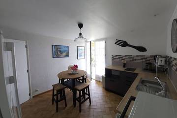 Agriturismo pour 3 personnes, avec terrasse et jardin à Aubin