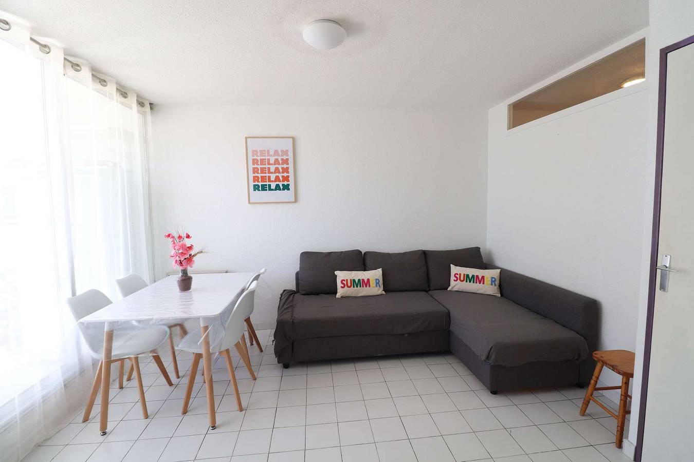 Ganze Ferienwohnung, 2 room cabin swimming pool air conditioning loggia and terrace in Le Grau-du-Roi, Côte d'Améthyste