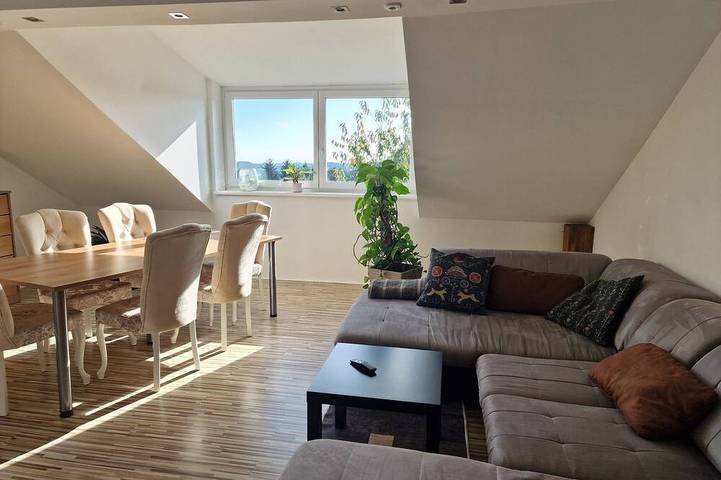 Ferienwohnung für 7 Personen, mit Balkon und Garten, mit Haustier
