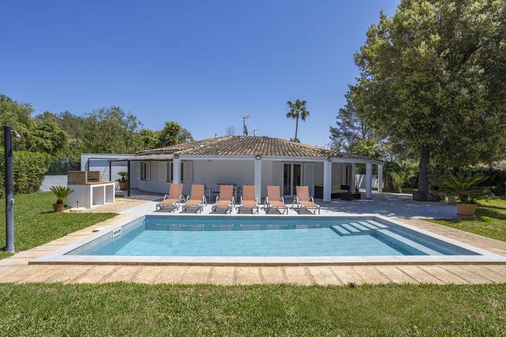 Villa for 5 people, with garden and terrace - 1